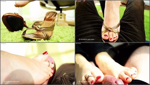 Nicole24 - Hot footjob in the watting room