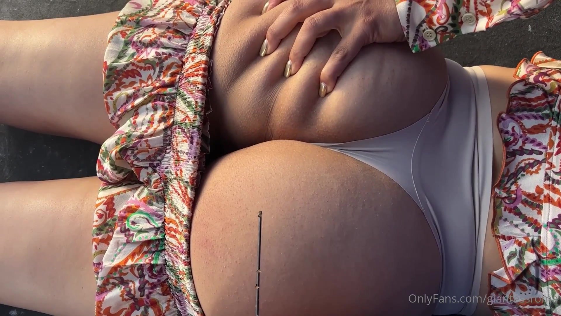 Giantess roma videos