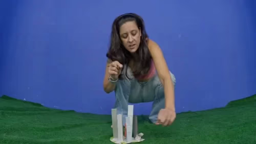 Woman Becomes Giant God Crushes Buildings and Eats Cities