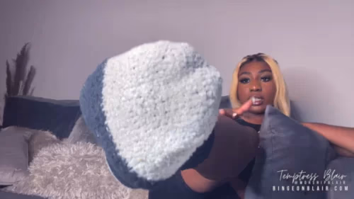 Temptress Blair's in Dirty Socks for Foot Mutts porn video