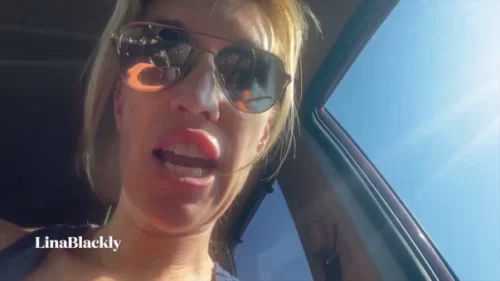 Giantess putting you inside her pussy lips