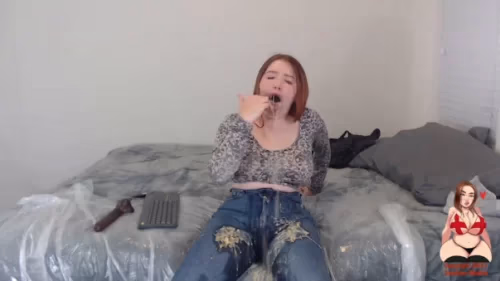 Ginger Cris' Dirty Fashion Disaster