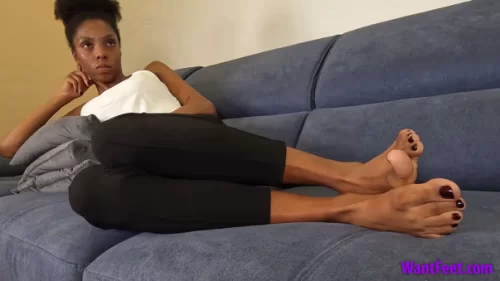 Eileen - Toe Wiggling - Ebony Goddess