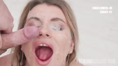 Marsianna Amoon's big mouthful of 50 loads and gulps