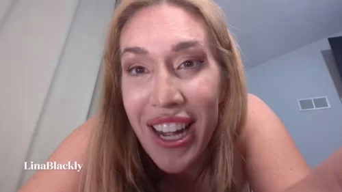 Giantess Lina Blackly can suck little people up whole