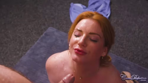 Bella Hunter is shocked with a thick jizz on her face