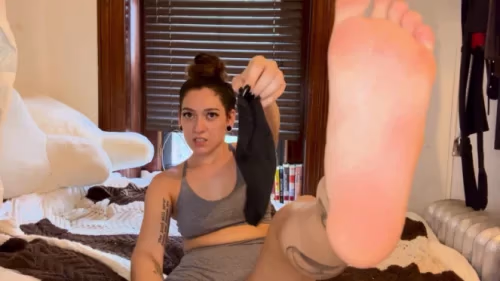 Missxreena - Stinky Sweaty Foot Worship watch porn