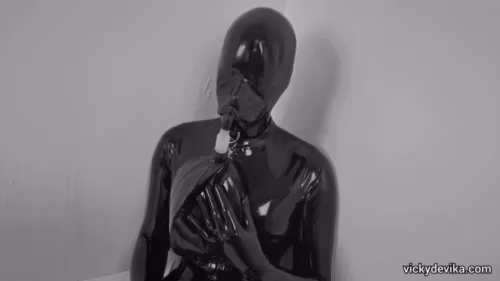 VickyDeVika - Blissful relaxations | Latex Video