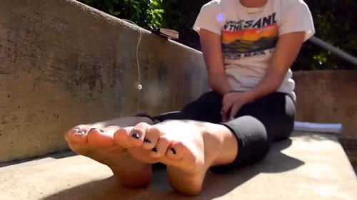 Kiana - Feet Interviewed At College | Legs Video
