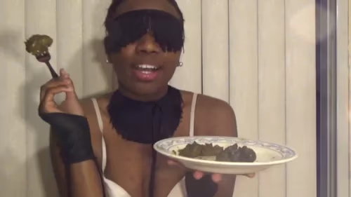 Lola1 - Chocolate booty shake and a thick turd | Scat Video