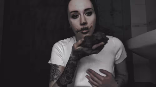 SweetBettyParlour - Real devil gold from the ass | Scat Video