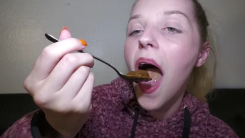 Maria Anjel - Struggling to eat diarrhea | Scat Video