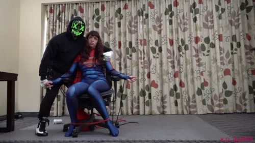 Karly Salinas - Krypto Maniac attacks her and ties | Cosplay Video