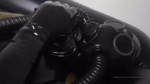 VickyDeVika - Gas mask and 3 bags setup | Fetish Video