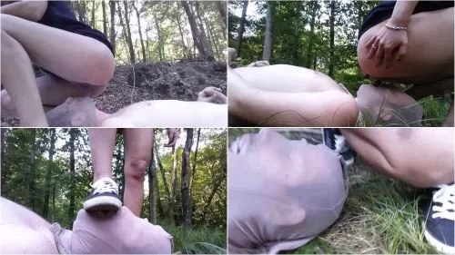 Lady Milena - Ich Kacke In Meine Outdoor Toilette | Scat Video