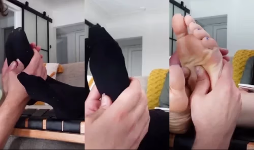 Nicole - Blackmails Her Employee Pantyhose Smelling | Soles Video