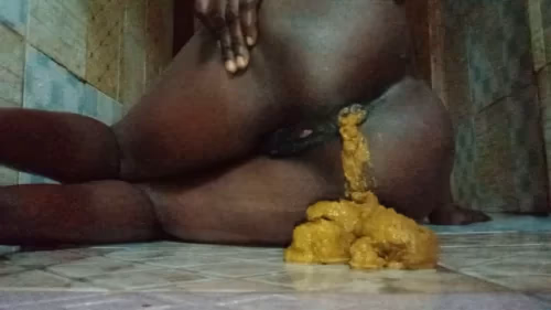 PrettyEbonies - Side Pooping and Smearing | Shit Video