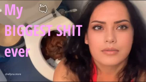 Sara Bee - Biggest turd ever | Poop Video