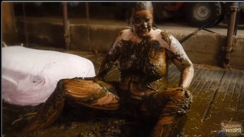 Betty - Creamy cowshit all around her body | Kaviar Video