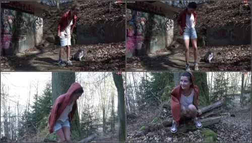In Den Wald Gepisst - Camilla Moon | Extreme