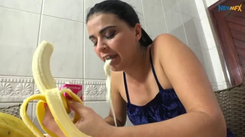 Nicole - Milk And Bananas | NewMFX